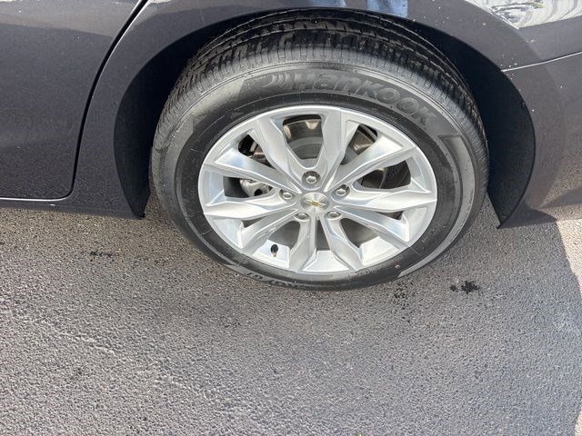 Chevrolet Malibu  2023