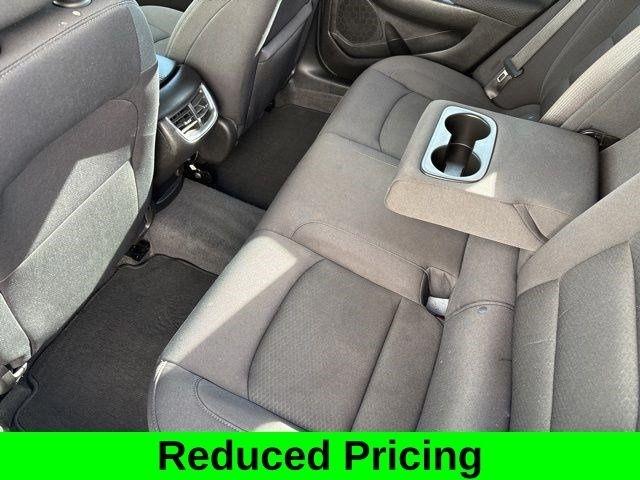 Chevrolet Malibu  2023