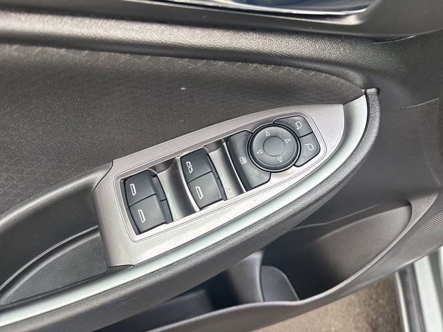 Chevrolet Malibu  2023