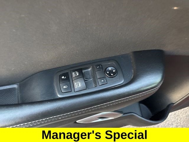 Dodge Challenger SXT 2021