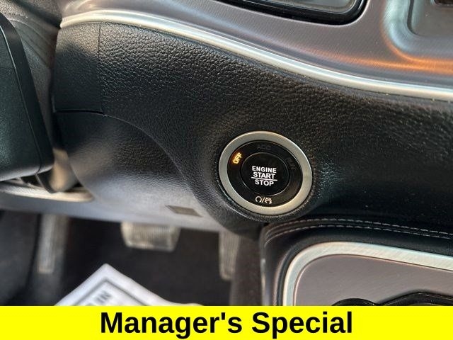 Dodge Challenger SXT 2021