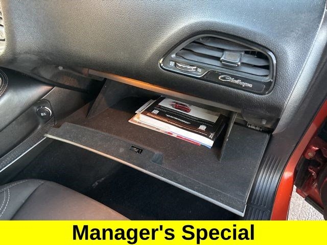 Dodge Challenger SXT 2021