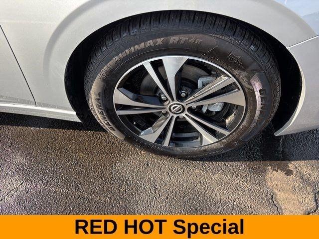 Nissan Sentra SV 2023