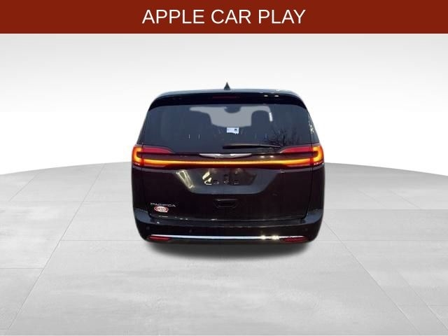 Chrysler Pacifica Touring L 2023