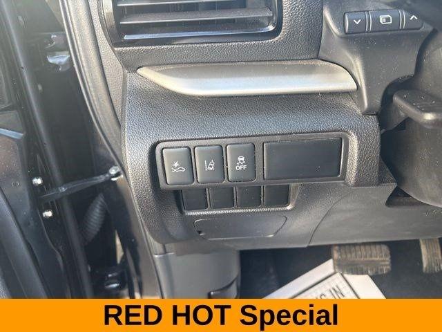 Mitsubishi Eclipse Cross  2024