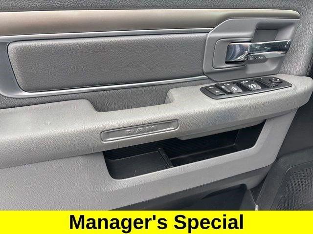 RAM 1500 SLT Crew Cab 4WD 2017