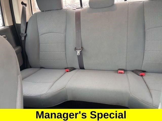 RAM 1500 SLT Crew Cab 4WD 2017