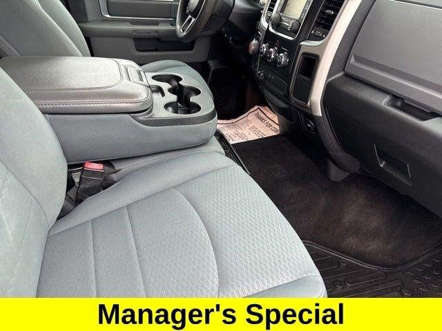 RAM 1500 SLT Crew Cab 4WD 2017