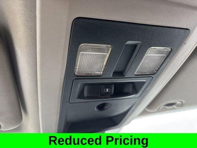 RAM 1500 SLT Crew Cab 4WD 2017