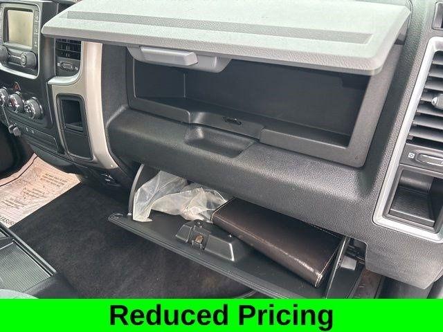 RAM 1500 SLT Crew Cab 4WD 2017