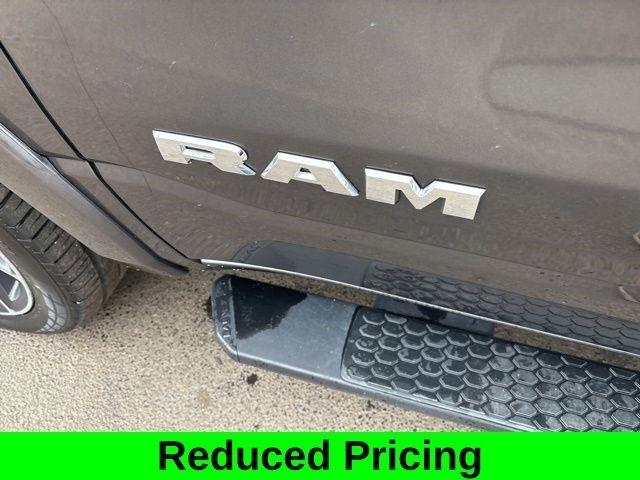 RAM 1500 Laramie Crew Cab 4WD 2020