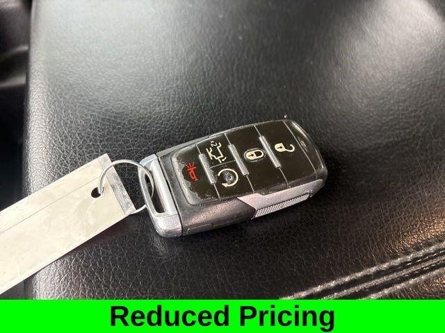 RAM 1500 Laramie Crew Cab 4WD 2020