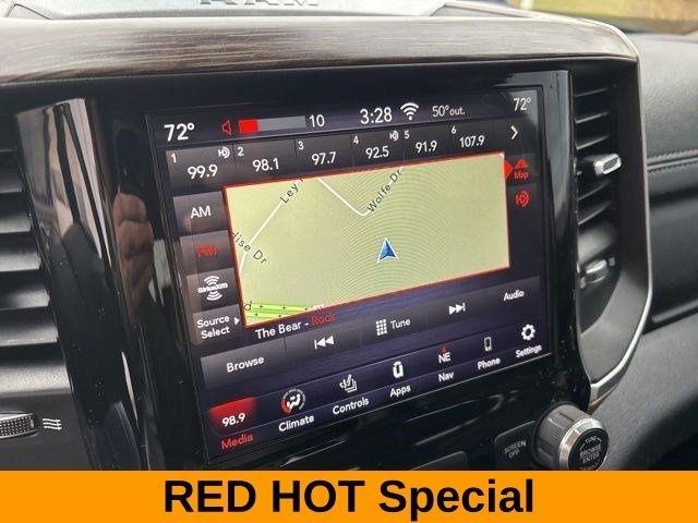 RAM 1500 Laramie Crew Cab 4WD 2020