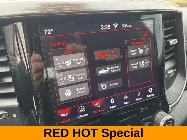 RAM 1500 Laramie Crew Cab 4WD 2020