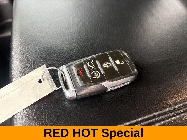 RAM 1500 Laramie Crew Cab 4WD 2020