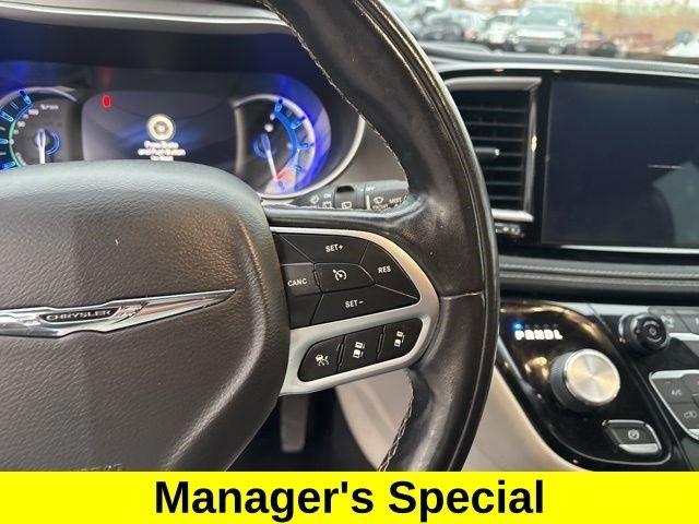 Chrysler Pacifica Hybrid Touring L 2022