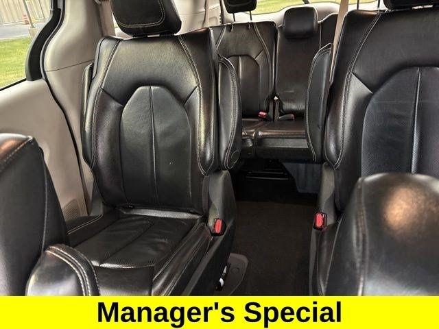 Chrysler Pacifica Hybrid Touring L 2022