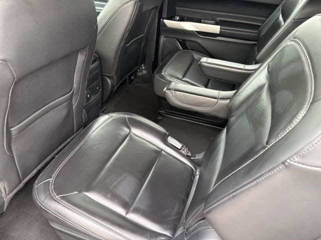 Ford Explorer XLT 2022