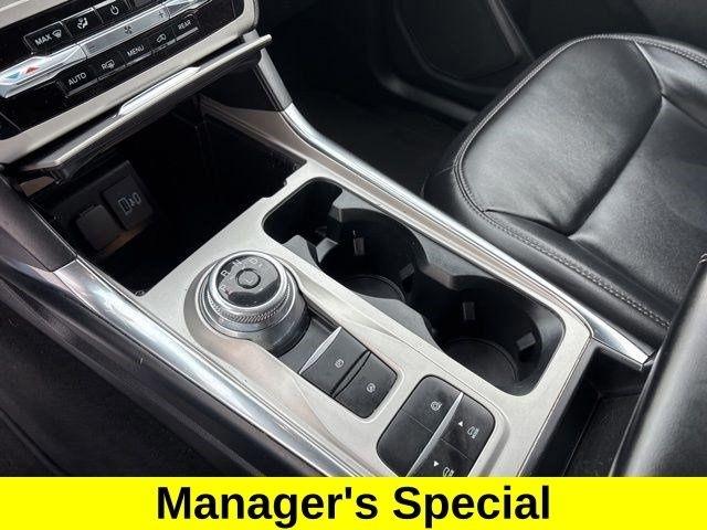 Ford Explorer XLT 2022