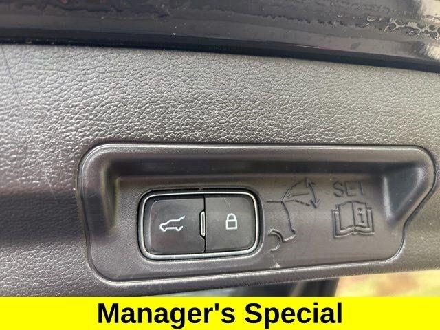 Ford Explorer XLT 2022