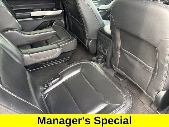 Ford Explorer XLT 2022