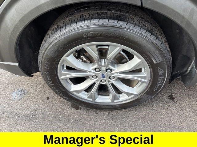 Ford Explorer XLT 2022