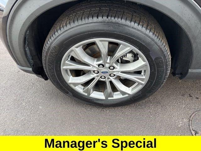 Ford Explorer XLT 2022