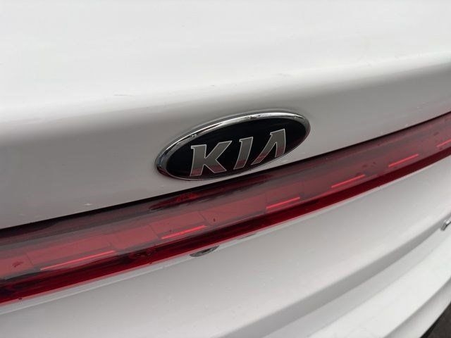 Kia K5 LXS 2021