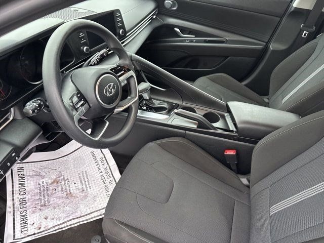 Hyundai Elantra SE 2023