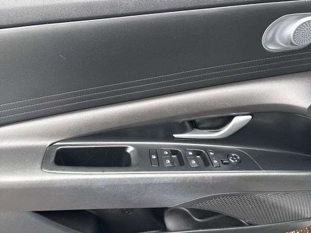 Hyundai Elantra SE 2023