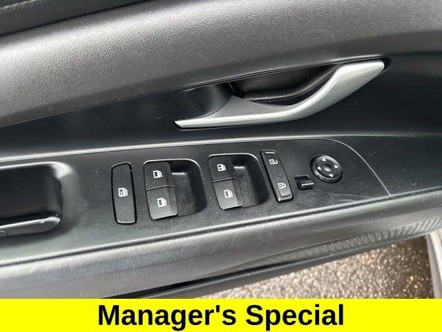 Hyundai Elantra SE 2023