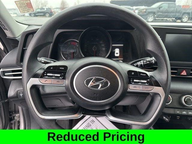 Hyundai Elantra SE 2023