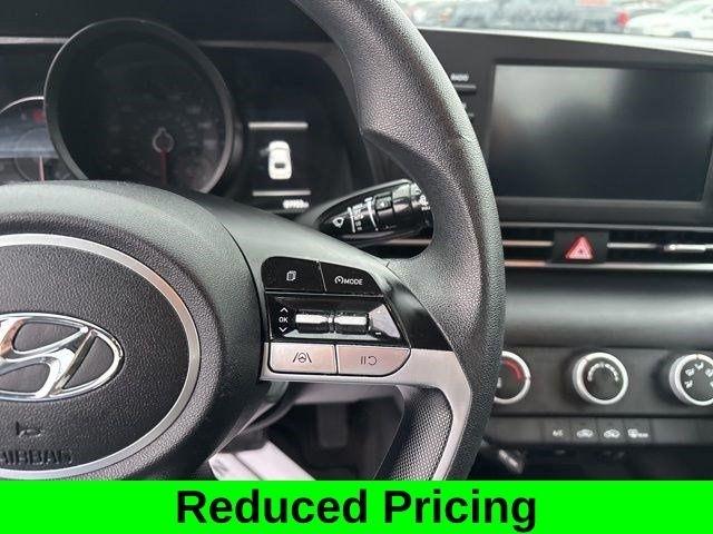 Hyundai Elantra SE 2023