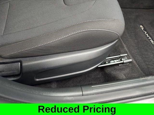 Hyundai Elantra SE 2023