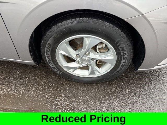 Hyundai Elantra SE 2023