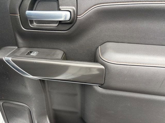 GMC Sierra 1500 AT4 Crew Cab 4WD 2020