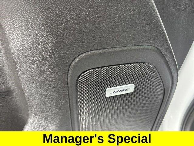 GMC Sierra 1500 AT4 Crew Cab 4WD 2020