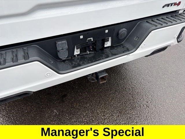 GMC Sierra 1500 AT4 Crew Cab 4WD 2020