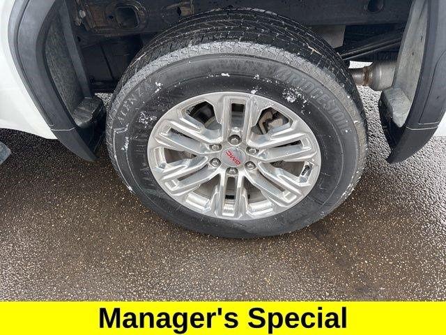 GMC Sierra 1500 AT4 Crew Cab 4WD 2020