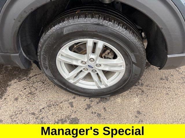 Ford Explorer XLT 4WD 2022