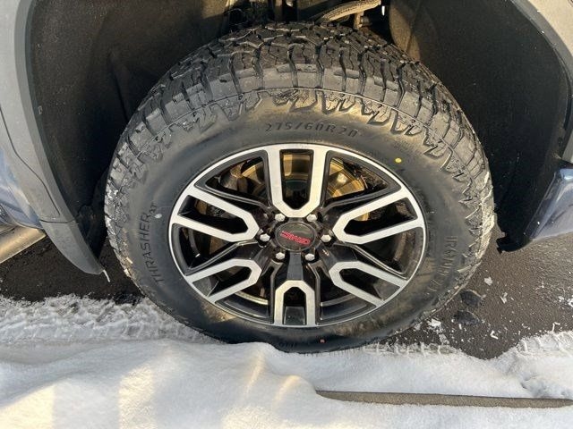 GMC Sierra 1500 AT4 Crew Cab 4WD 2020