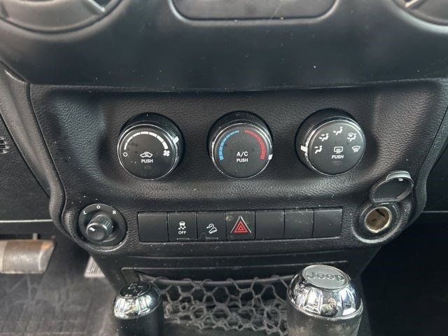 Jeep Wrangler Unlimited Sport 4WD 2017