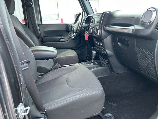 Jeep Wrangler Unlimited Sport 4WD 2017