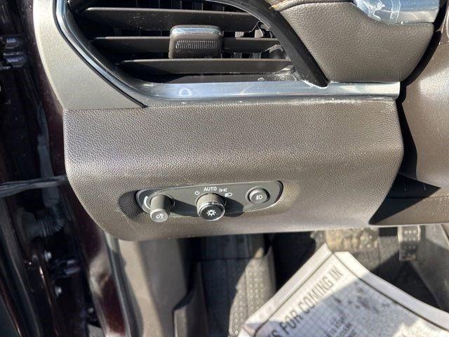 Chevrolet Traverse  2021