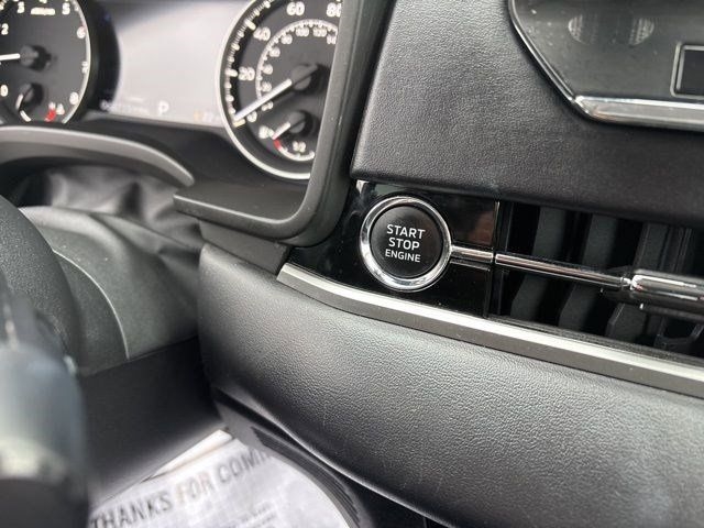 Mitsubishi Outlander SE 4WD 2022