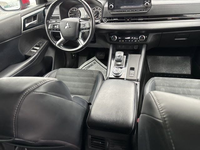 Mitsubishi Outlander SE 4WD 2022