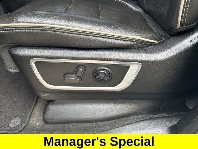 RAM 1500 Laramie Crew Cab 4WD 2021