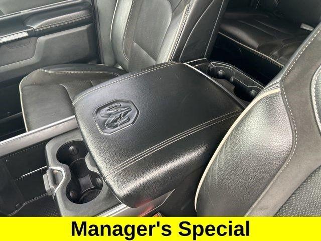 RAM 1500 Laramie Crew Cab 4WD 2021