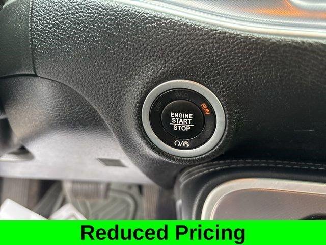 Dodge Challenger GT AWD 2021