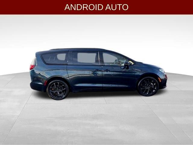 Chrysler Pacifica  2023